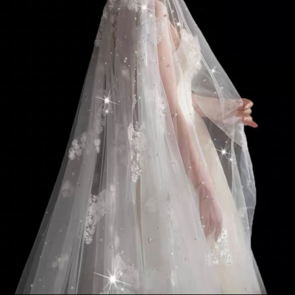 Lace flower wedding veil